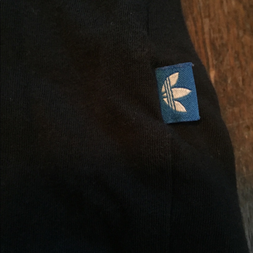 Classic adidas originals black logo t - Picture 4 of 5